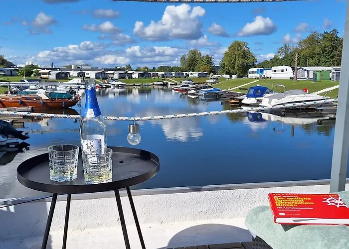 ספינת מלון Main Hausboot Lore In Der Marina Trosdorf Bei Bamberg Bischberg