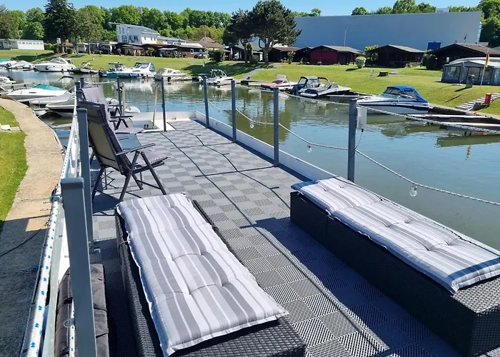 ספינת מלון Main Hausboot Lore In Der Marina Trosdorf Bei Bamberg *