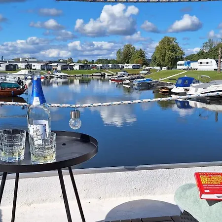 Hotel en barco Main Hausboot Lore In Der Marina Trosdorf Bei Bamberg Bischberg