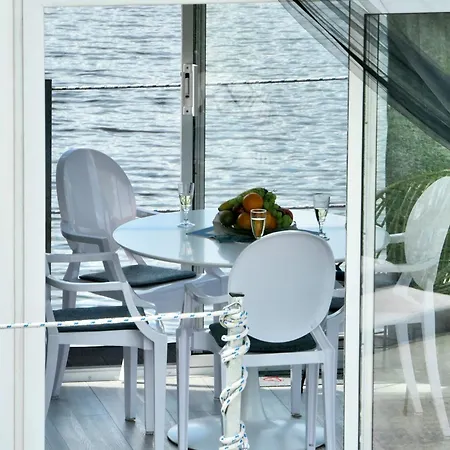 Main Hausboot Lore In Der Marina Trosdorf Bei Bamberg Bischberg