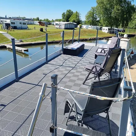 Main Hausboot Lore In Der Marina Trosdorf Bei Bamberg Bischberg