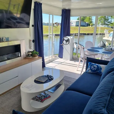Main Hausboot Lore In Der Marina Trosdorf Bei Bamberg * Bischberg