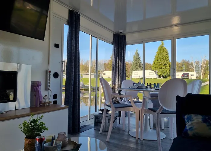 Main Hausboot Lore In Der Marina Trosdorf Bei Bamberg Bischberg