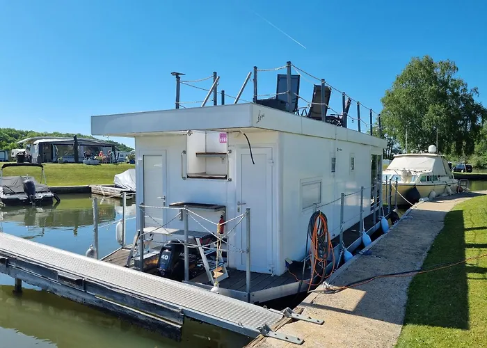 Botel Main Hausboot Lore In Der Marina Trosdorf Bei Bamberg Bischberg