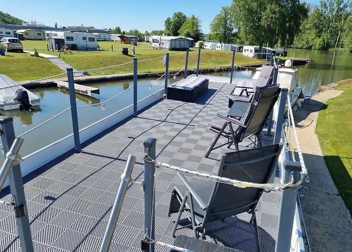 Main Hausboot Lore In Der Marina Trosdorf Bei Bamberg Bischberg