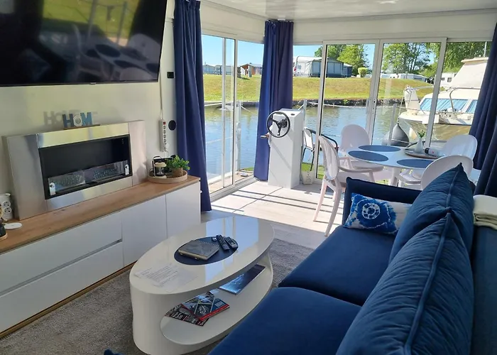 Main Hausboot Lore In Der Marina Trosdorf Bei Bamberg * Bischberg
